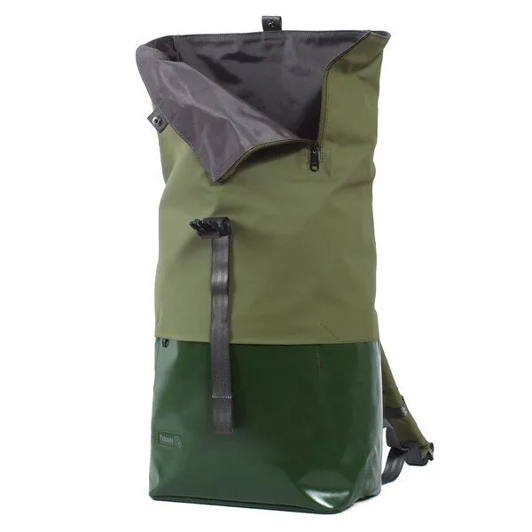 7clouds 7clouds Rolltop-Rucksack Nomo 7.1, Jungle green-mud green, – Produktbild 4 von 4