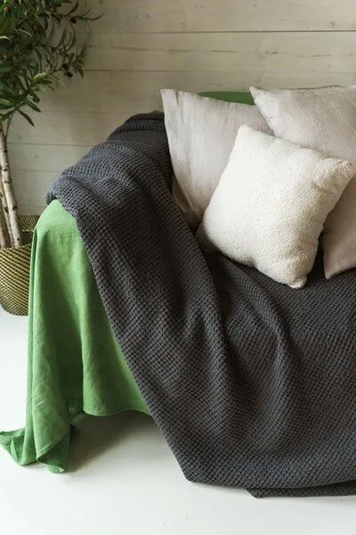AmourLinen AmourLinen Waffeldecke aus Leinen, Charcoal (schwarz), – Produktbild 3 von 4