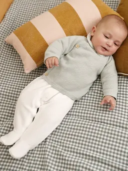 Vertbaudet Baby Geschenk-Set zur Geburt: Strickjacke – Produktbild 1 von 1