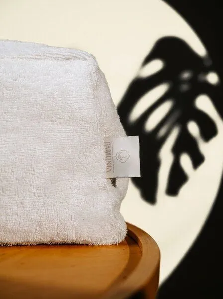 Pamukia Pamukia Kosmetiktäschchen aus 100 % GOTS-zertifizierter Bio-Baumwolle | Kollektion Essence, Weiß, – Produktbild 4 von 5
