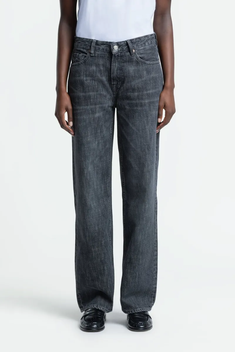 Kings Of Indigo Kings of Indigo Damen vegan Jeans Joan Washed Ceky Black, Schwarz, – Produktbild 2 von 2