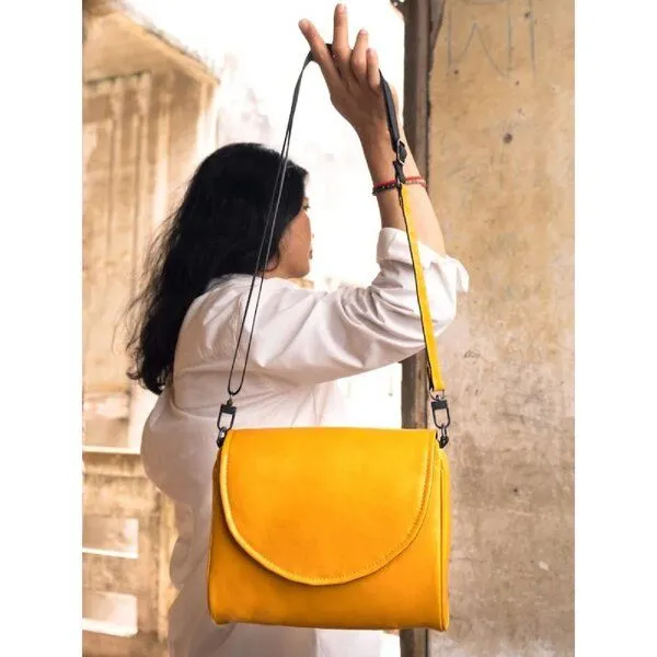 Smateria Smateria IKI Brio Schultertasche, Terrakotta-rot (rot), – Produktbild 2 von 4