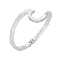 pakilia pakilia Silber Ring wellig Fair-Trade und handmade – Produktbild 1 von 1