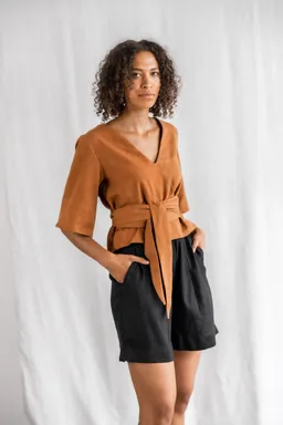 Jyoti - Fair Works Jyoti - Fair Works Damen vegan Bluse Vasanta Haselnuss – Produktbild 1 von 1