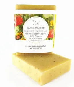 Küstenseifen Manufaktur Küstenseifen Manufaktur Sommerliebe Bio-Pflanzenöl Seife Sanddorn und Ringelblume - Peelingseife – Produktbild 1 von 1