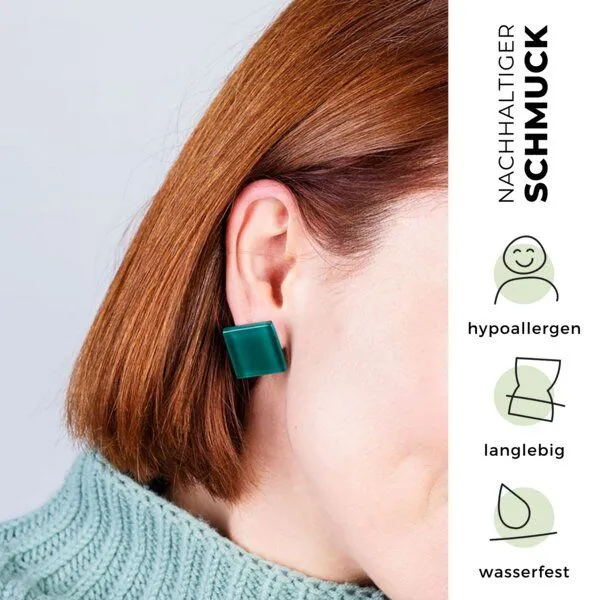 ALEXASCHA ALEXASCHA Auffällige Statement Ohrclips aus Glas | PUREFORM, Malachitgrün, – Produktbild 3 von 4