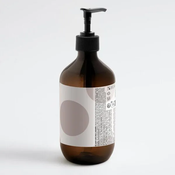 Zero Skin Zero Skin Reinigung für Hände & Körper, Patchouli & Amber Vanilla - 490 ml - luxuriöse Hand- & Körperreinigung – sanftes Duschgel ohne Austrocknen, samtig-weiches Hautgefühl mit Betain & Quittenextrakt – vegan & nachhaltig produziert – Produktbild 4 von 4