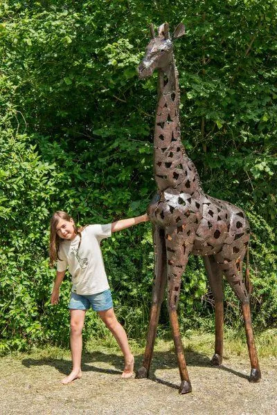 Maishameanslife Maishameanslife Twiga - Kleine Giraffe - Bio T-shirt für Kinder - Naturweiß - Unisex – Produktbild 4 von 4