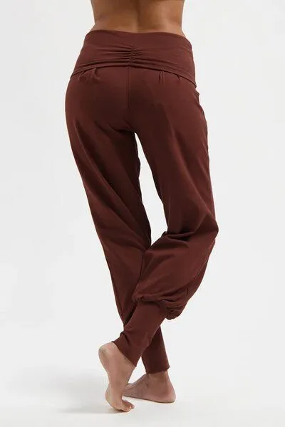 Urban Goddess Urban Goddess Weite Yoga Hose Devi, Marron (braun), – Produktbild 2 von 4