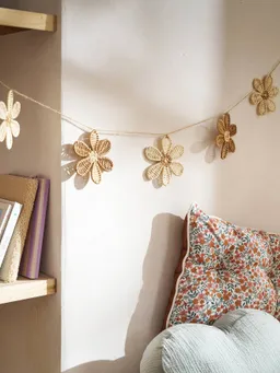 Vertbaudet Rattan-Girlande BLUMEN Kinderzimmer – Produktbild 1 von 1