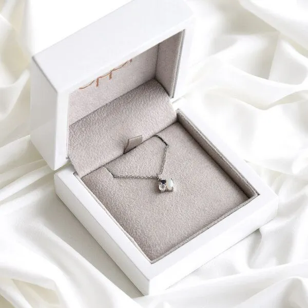 Eppi Eppi Minimalistische Kette mit Anhänger Loviise, Weiss, – Produktbild 4 von 4