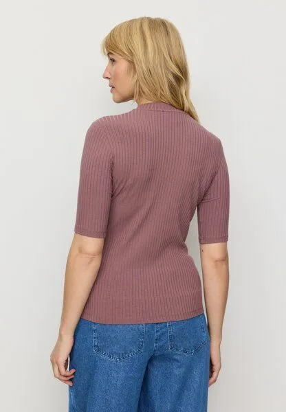 recolution Damen Rib Longsleeve aus Leinen und LENZING ECOVERO Viskose Mix - DANDELION - recolution, Wild berry (rot), – Produktbild 3 von 4