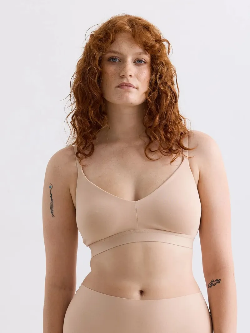 erlich textil erlich textil Casual Cotton Bralette mit herausnehmbaren Pads aus Bio-Baumwolle, made in Europe, Ton, – Produktbild 1 von 6