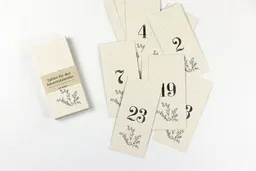 STUDIO KARAMELO STUDIO KARAMELO Adventskalender Zahlen Anhänger | floral | Zuckerrohrpapier – Produktbild 1 von 1