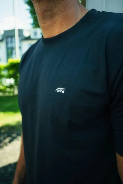 DIRTS dirts Statement Athletic T-Shirt, Navy, – Produktbild 4 von 4