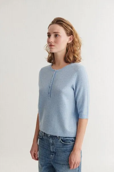 Basic Apparel Basic Apparel Strickshirt mit Knopfleiste SELEM Granddad aus Merinowolle, Hellblau-light-blue, – Produktbild 3 von 4