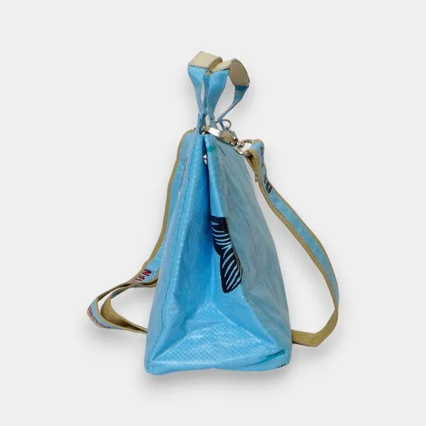 REFISHED fair fashion REFISHED fair fashion Tasche 'ISOLDE BAG', #fish hellblau, – Produktbild 5 von 5