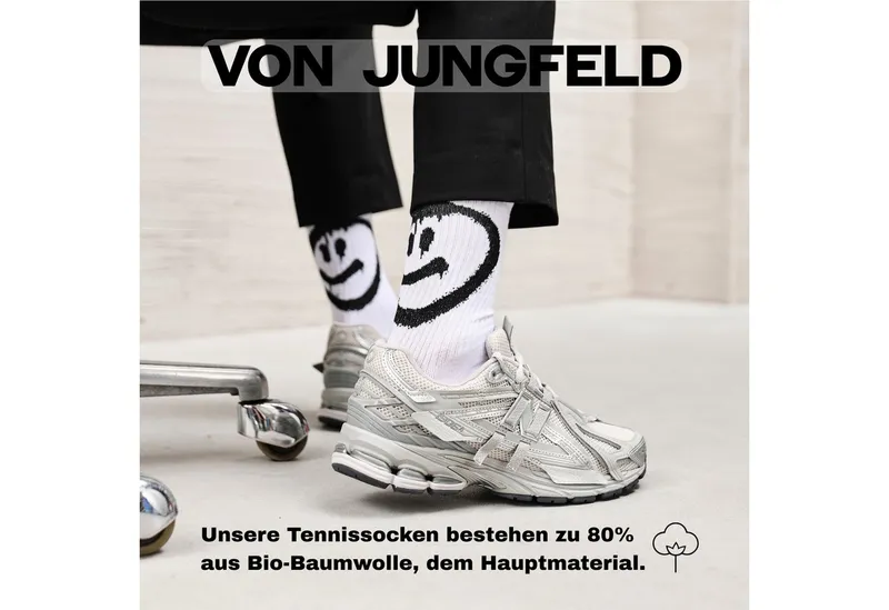 von Jungfeld von Jungfeld Tennissocken SMILEY Baumwolle 36-46 Unisex 2 Paar (2-Paar, 2er-Pack) Sportsocken mit verstärkter Ferse & Fußsohle aus Bio-Baumwolle, Weiß, – Produktbild 2 von 5