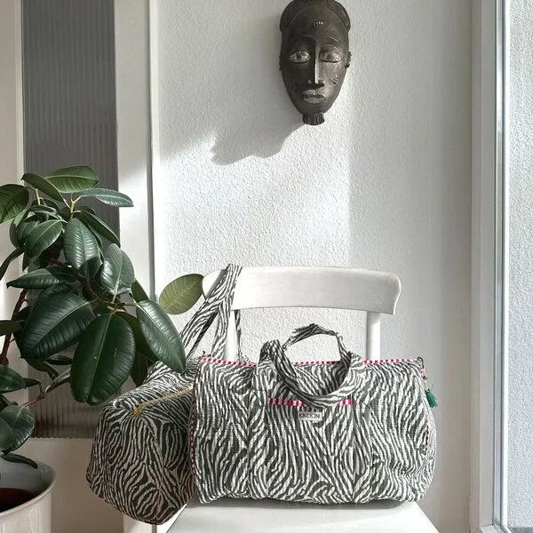 KIKOONI KIKOONI handgefertigte große Baumwolltasche "K. Shopper", Desert zebra gelb, – Produktbild 1 von 4