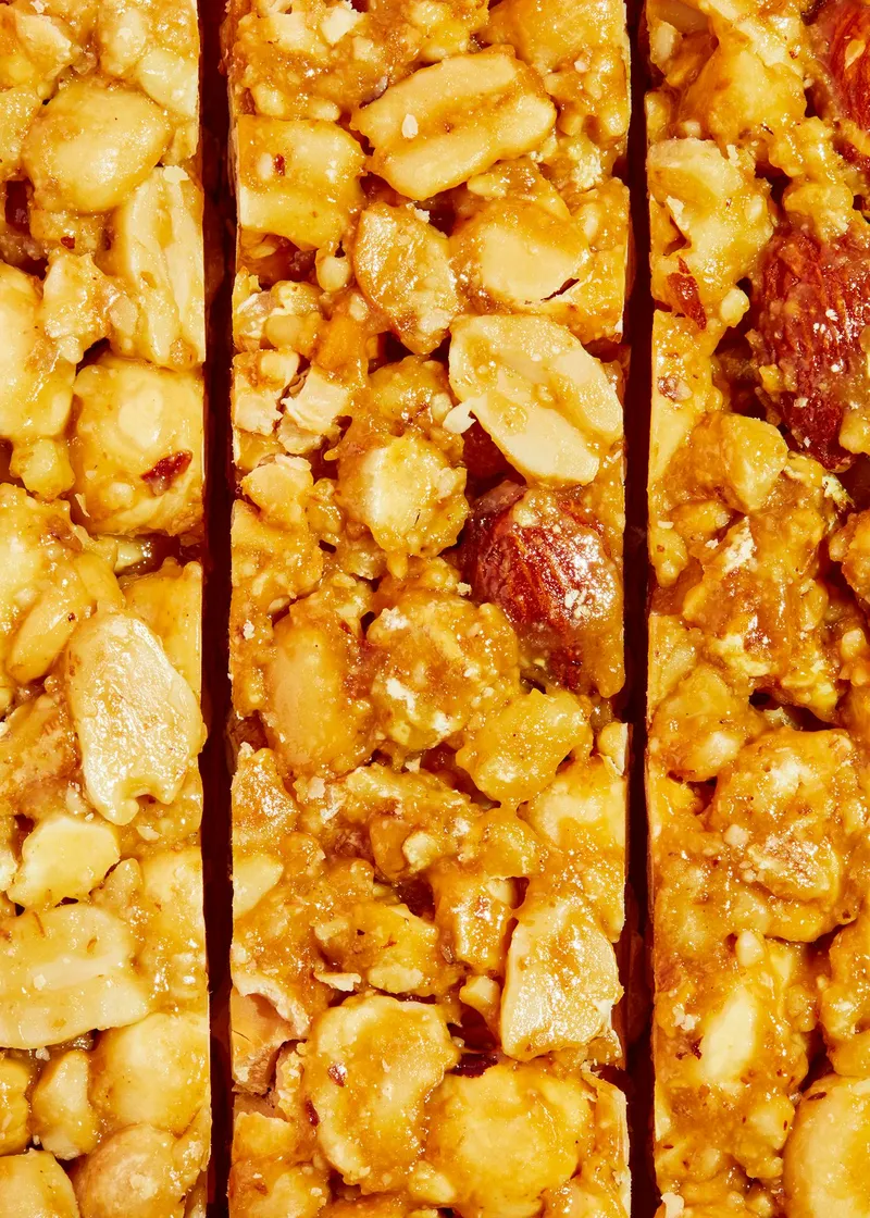 KoRo Nussknacker Cashew-Walnuss 12 x 40 g – Produktbild 2 von 5