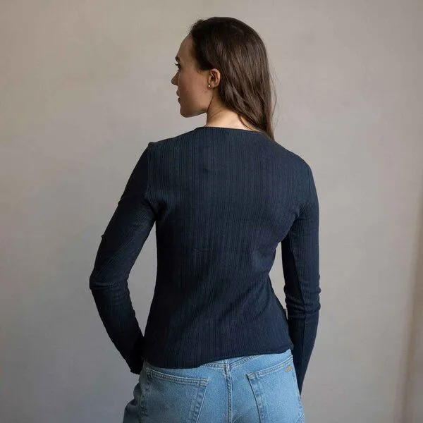 Vresh Clothing Vresh Clothing Vrederica - Pointelle Longsleeve aus Biobaumwolle, Blueberry, – Produktbild 2 von 4