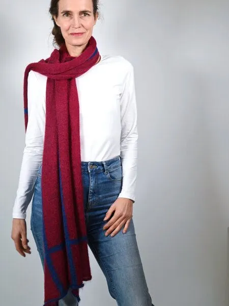 Susan's Fashion Susan's Fashion Mohairschal Sue mit Karostreifen, Berryrot (rot), – Produktbild 5 von 5