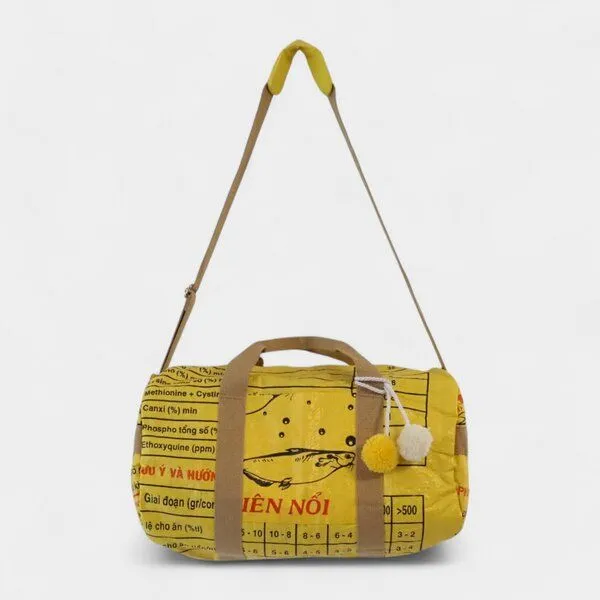 REFISHED fair fashion REFISHED fair fashion Tasche 'SPORTY BAG' - upcycelte Fischfuttersäcke, #fish gelb-dollar, – Produktbild 3 von 5