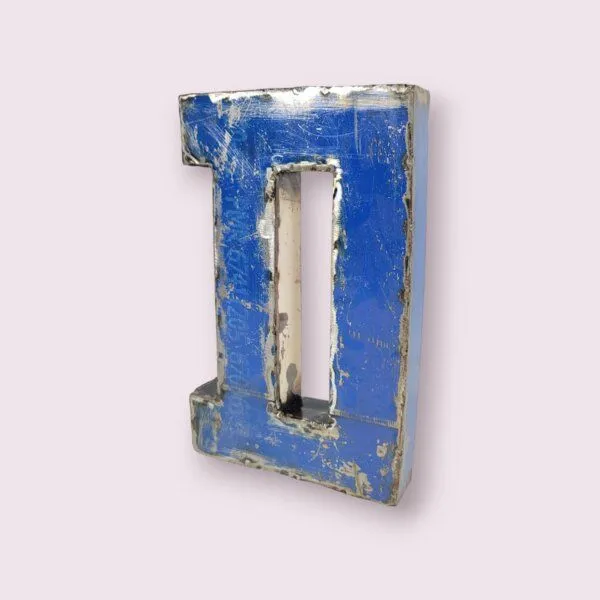 Moogoo Creative Africa Moogoo Creative Africa Buchstabe "D" aus recycelten Ölfässern | 22 oder 50 cm | verschiedene Farben | Upcycling | handgemacht & fair, Türkis, – Produktbild 1 von 1