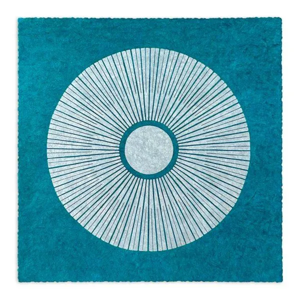 Veskor Cassiopeia Veskor Cassiopeia CENTRAL SUN Sonnen Linoldruck | 22 × 22 cm | Cyan-Blau, Silber, – Produktbild 1 von 2