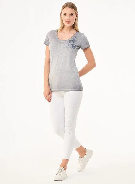 ORGANICATION ORGANICATION Cold Pigment Dyed T-Shirt aus Bio-Baumwolle mit Print, Grau(shadow), – Produktbild 2 von 4