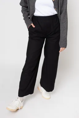 Zerum Zerum Ecovero Stoffhose Modell: Romy – Produktbild 1 von 1