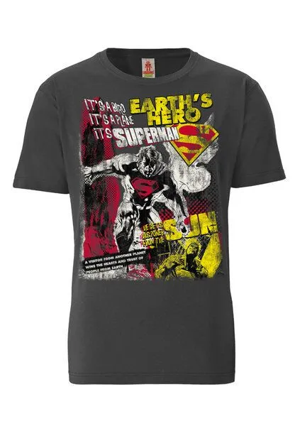 LOGOSH!RT LOGOSH!RT - DC - Superman - Earth Hero - 100% Organic Cotton - T-Shirt, Graphite, – Produktbild 1 von 3