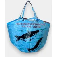 REFISHED fair fashion REFISHED fair fashion Tasche 'SOULMATE' - upcycelte Fischfuttersäcke, #fish hellblau, – Produktbild 1 von 2