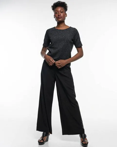 Alma & Lovis Alma & Lovis Edles Glitzer-Shirt in Waffelpiqué aus Organic Cotton | Pearl Shirt, Raven (schwarz), – Produktbild 2 von 4