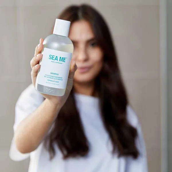 SEA ME SEA ME Haarpflege-Duo: Shampoo & Conditioner mit Grapefruit- & Rosmarin-Duft (in zerooo Mehrweg) – Produktbild 2 von 4