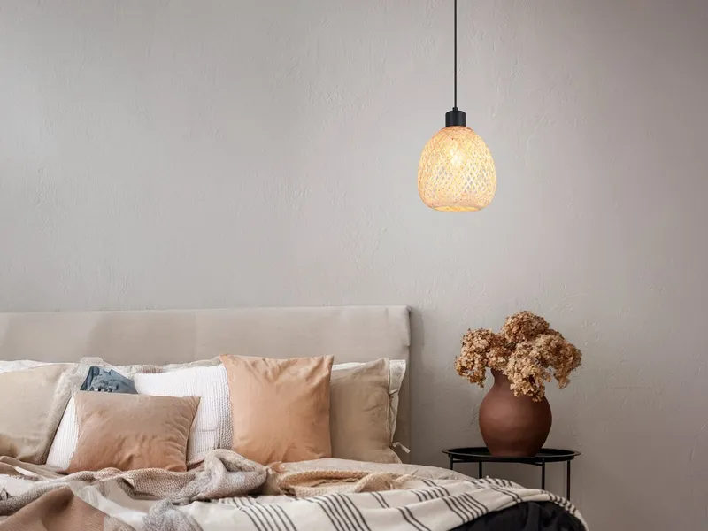 Reality Leuchten LED Pendelleuchte, Dimmfunktion, LED wechselbar, über Lichtschalter in 3 Stufen dimmbar, warmweiß, Klein-e Korb-lampe Lampenschirm geflochten Bambus hängend Bett, Ø 18cm, Beige, – Produktbild 5 von 5
