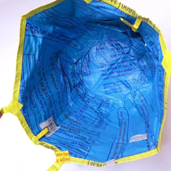 REFISHED fair fashion REFISHED fair fashion Tasche 'SOULMATE' - upcycelte Fischfuttersäcke, #fish gelb-dollar, – Produktbild 5 von 7