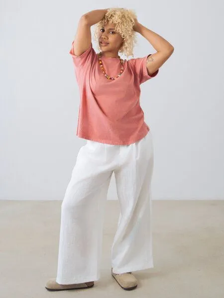 Honest Basics Honest Basics Damen Oversized T-Shirt aus Bio- und recycelter Baumwolle, Koralle, – Produktbild 4 von 4