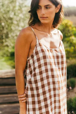 AmourLinen AmourLinen Damen vegan Nachthemd Dreamy Mocha Gingham – Produktbild 1 von 1