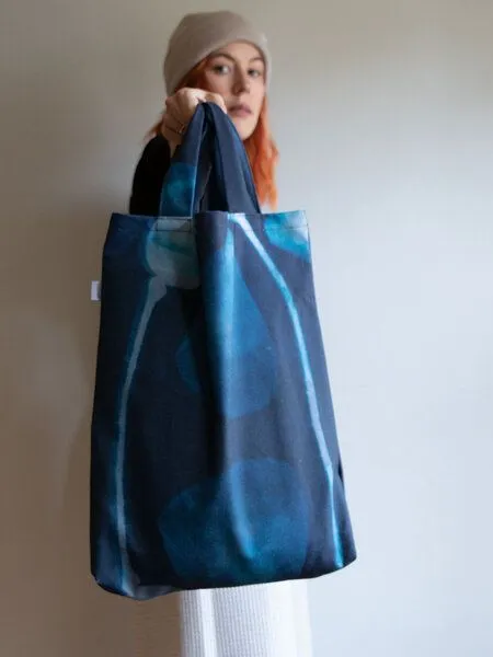 Ecostories Ecostories Tasche Mohn im Licht – Produktbild 1 von 2