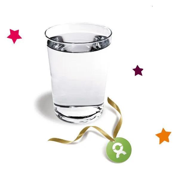 OxfamUnverpackt OxfamUnverpackt Spenden-Geschenk "Trinkwasser für 50 Menschen" (Weihnachtskarte mit Magnet) – Produktbild 1 von 2