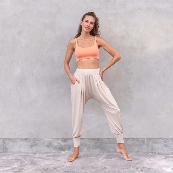 Jaya Jaya MEGAN - Hose im Sarouel-Stil, Taschen, tiefer Schnitt, weich fließender Stoff aus Tencel/Biobaumwolle, Creme, – Produktbild 1 von 3