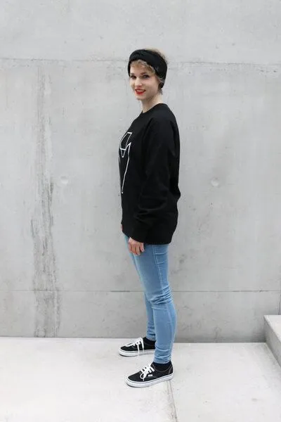 VEROIKON Pullover Grafikherz Unisex black VEROIKON – Produktbild 3 von 3
