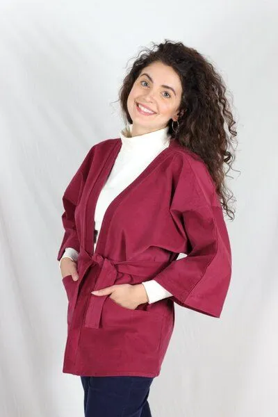 ManduTrap ManduTrap Elegante Kimonojacke aus Biobaumwolle – Cord in Grün, Blau oder Berry mit Gürtel und Taschen, Grün, – Produktbild 3 von 5