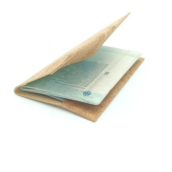 Kork-Deko Kork-Deko Korkstoff Reisepass-Hülle Beige – 2 Kartenfächer, vegan & wasserabweisend – Produktbild 7 von 8