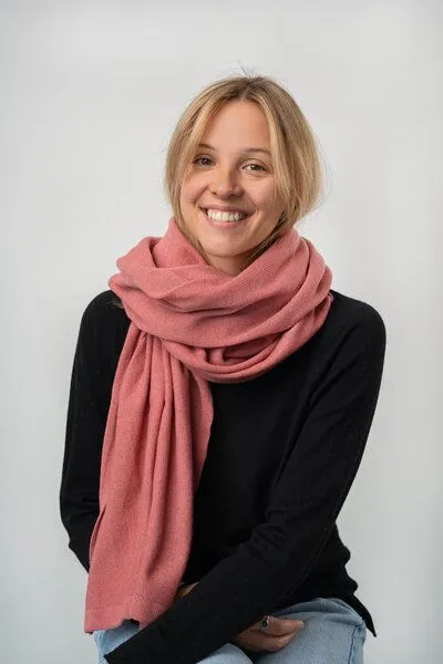 Kopyto Kopyto MANUL - Großer Schal aus 100% Merinowolle RWS- zertifiziert Eco Feinstrick Plüsch, Rosa, – Produktbild 2 von 7