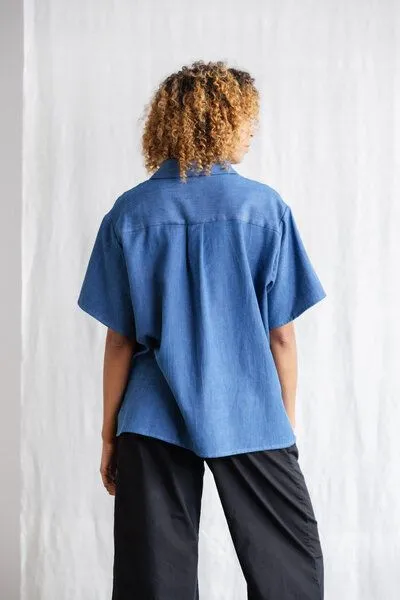 Jyoti - Fair Works Jyoti - Fair Works Bio-Baumwoll Shirt Nehani, Denim, – Produktbild 3 von 4
