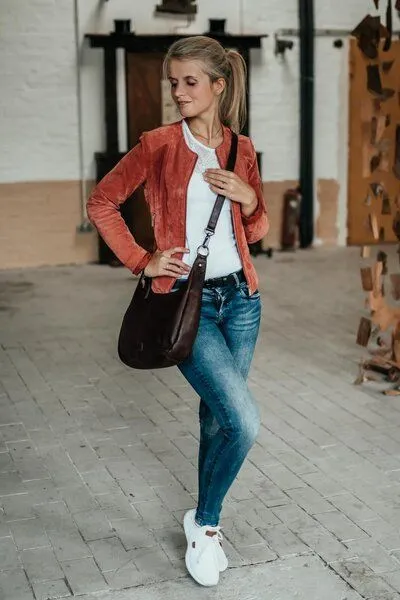 manbefair manbefair Hobo Bag Cathrine Leder, Schokobraun, – Produktbild 4 von 4