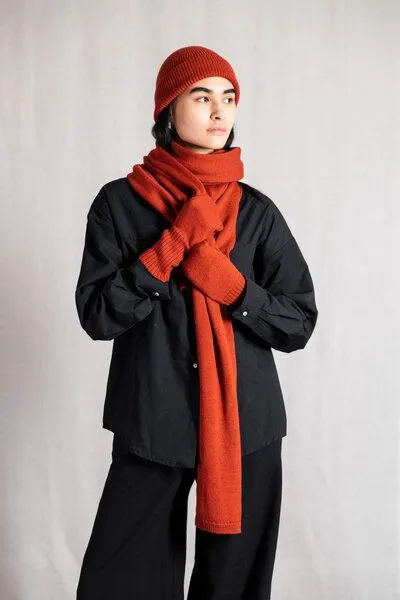Jyoti - Fair Works Jyoti - Fair Works Baby-Alpaka Handschuhe Paita, Rot, – Produktbild 2 von 2