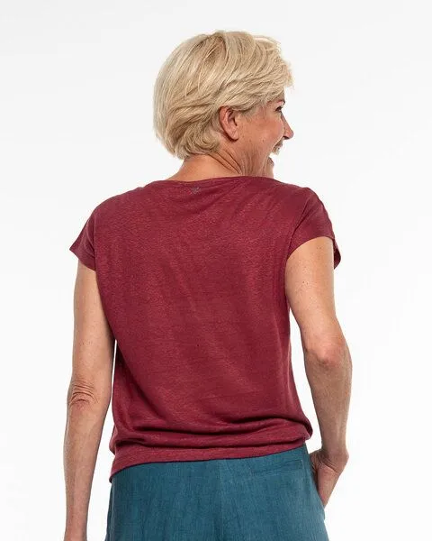 Alma & Lovis Alma & Lovis Elegantes Kurzarmshirt aus 100% Leinen-Jersey | Linen Short Pure, Rumba (rot), – Produktbild 3 von 3